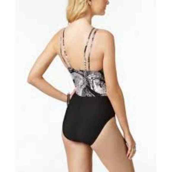Swim Solutions Textured-Look Print Bathing Suit Size 12 NWT $129 - Picture 2 of 7